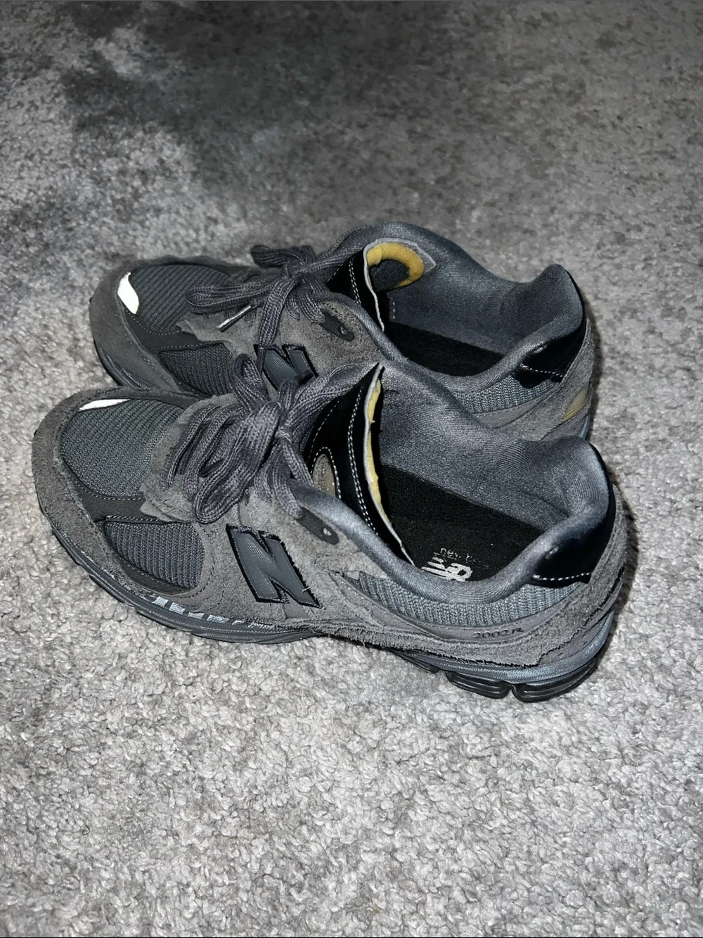 New Balance 2002r